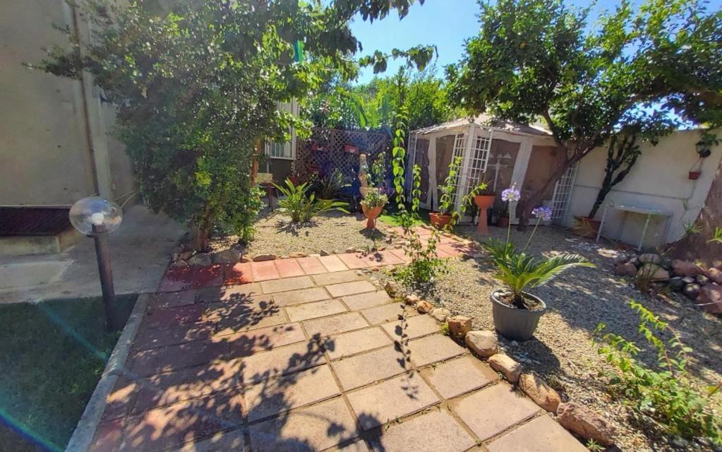 Apartmán Ambos Mundos Quartu SantʼElena Exteriér fotografie